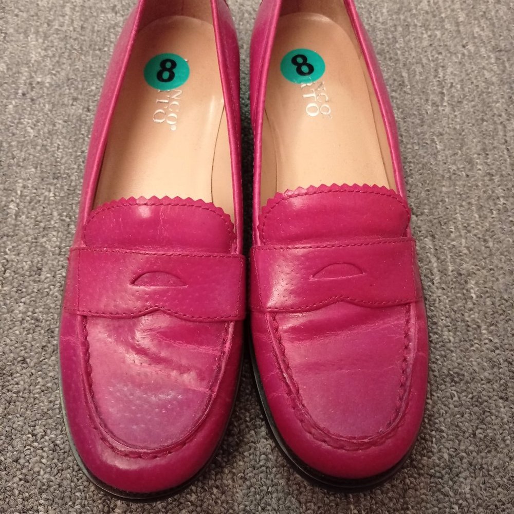 FRANCO SARTO magenta pink leather penny loafers. Size 8M.